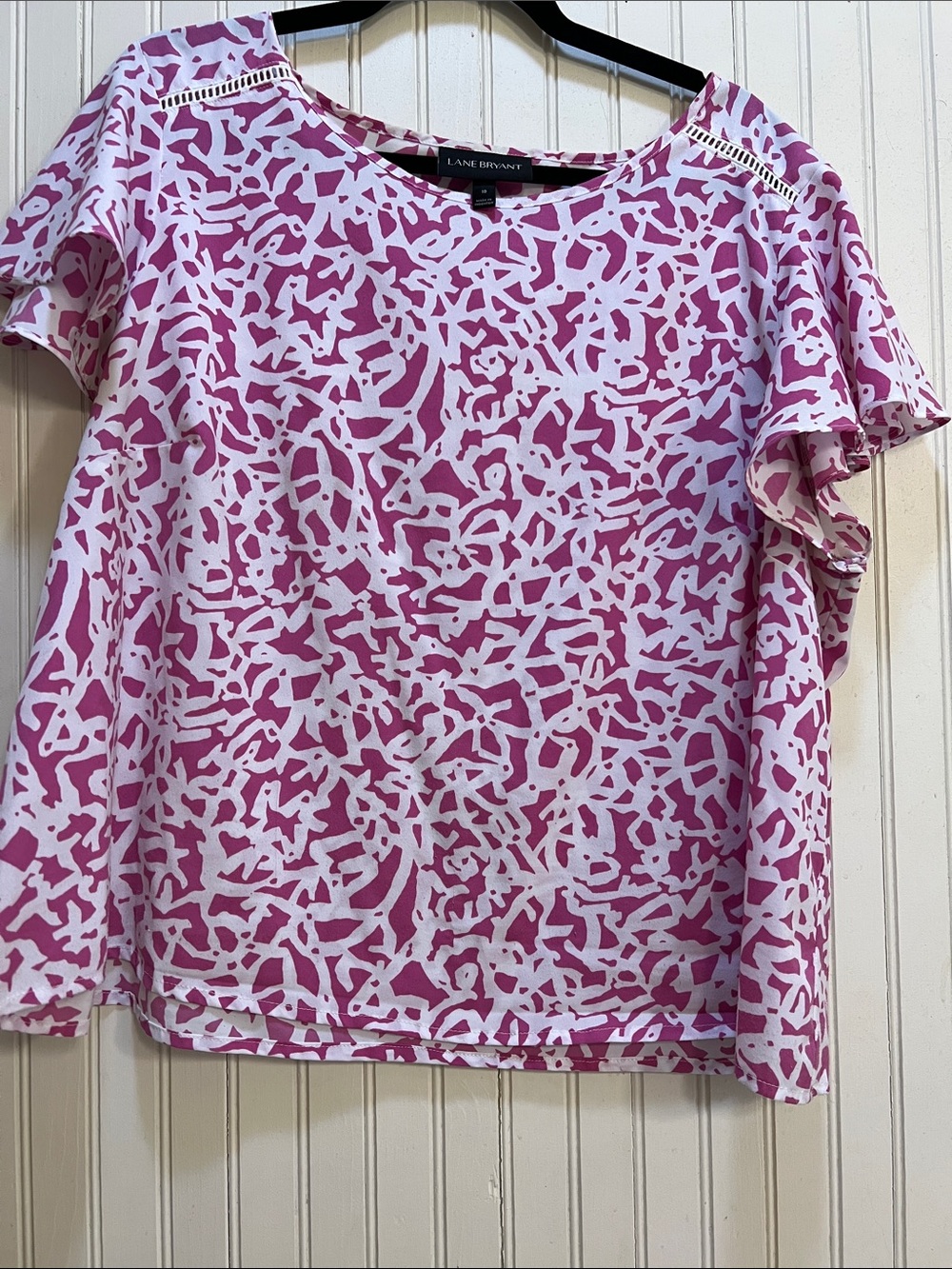 Lane Bryant Pink & White Abstract Print Short Sleeve Blouse